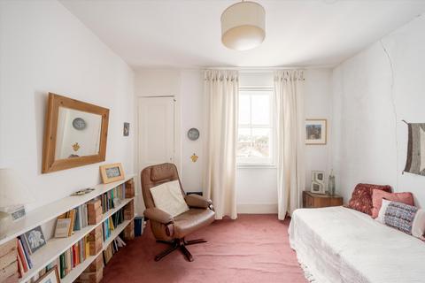 3 bedroom flat for sale, Pembridge Villas, London, W11