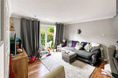 2 bedroom end of terrace house for sale, Lanyards, Littlehampton, West Sussex