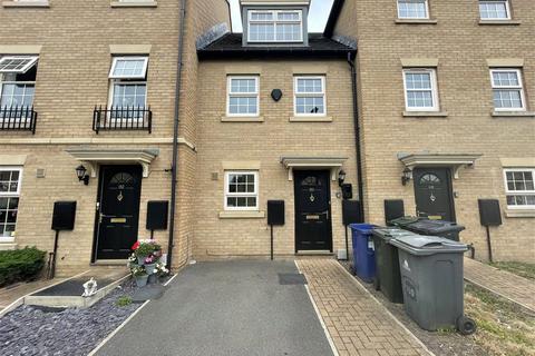 3 bedroom terraced house to rent, Comelybank Drive, Mexborough, South Yorkshire, S64