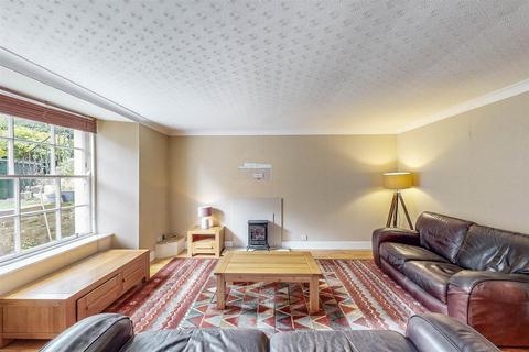 2 bedroom flat for sale, Marshall Place, Perth