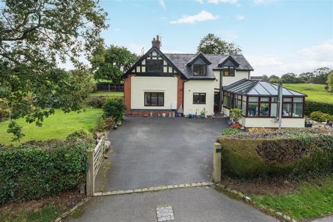 3 bedroom semi-detached house for sale, Bates Mill Lane, Beeston