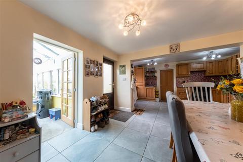 3 bedroom semi-detached house for sale, Bates Mill Lane, Beeston