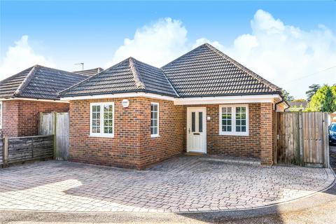 3 bedroom bungalow for sale, Burlea Close, Hersham, Walton-on-Thames, KT12