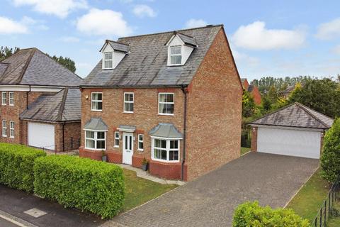 6 bedroom detached house for sale, Vane Close, Wynyard, TS22