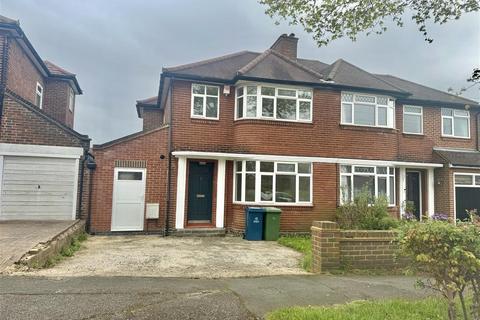 3 bedroom semi-detached house to rent, Kynance Gardens, Stanmore