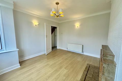 3 bedroom semi-detached house to rent, Kynance Gardens, Stanmore