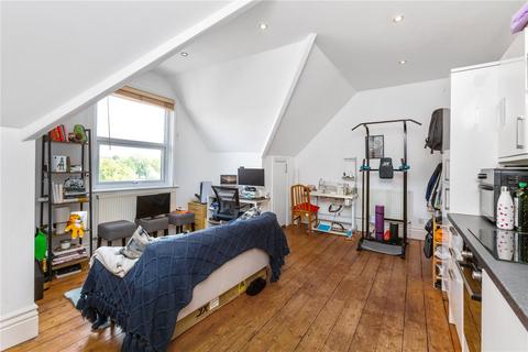 1 bedroom apartment to rent, Streatham High Road, London, SW16