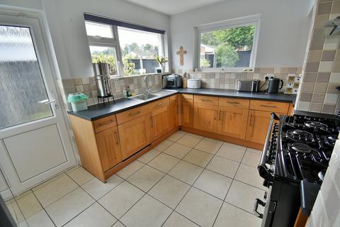 4 bedroom detached bungalow for sale, Longacre Drive, Ferndown, BH22