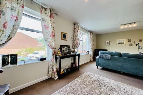 2 bedroom flat for sale, BENENDEN