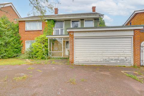 4 bedroom detached house for sale, Woodlands Park, Leigh-on-sea, SS9