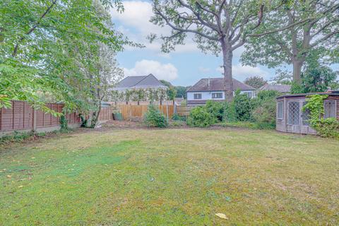 4 bedroom detached house for sale, Woodlands Park, Leigh-on-sea, SS9