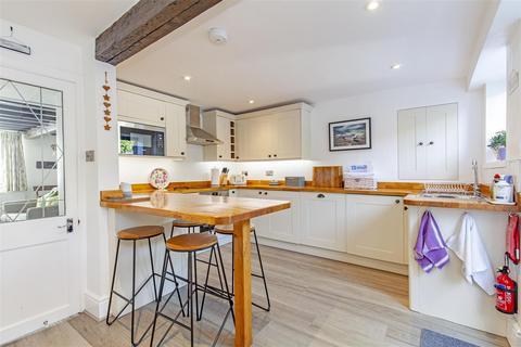 3 Edale Road, Hope, Hope Valley, S33 6ZF
