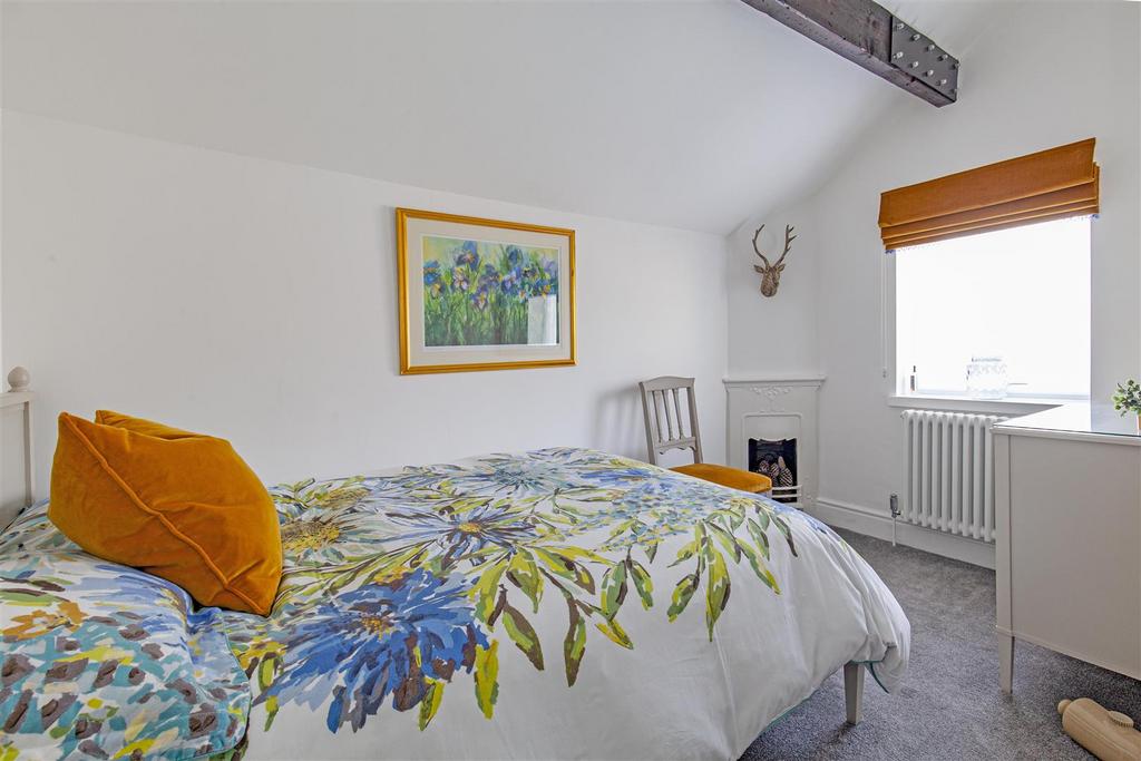 Bedroom 2-1.jpg
