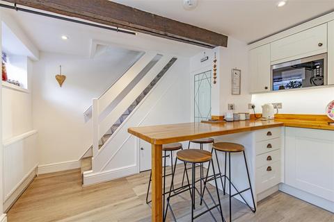 3 Edale Road, Hope, Hope Valley, S33 6ZF