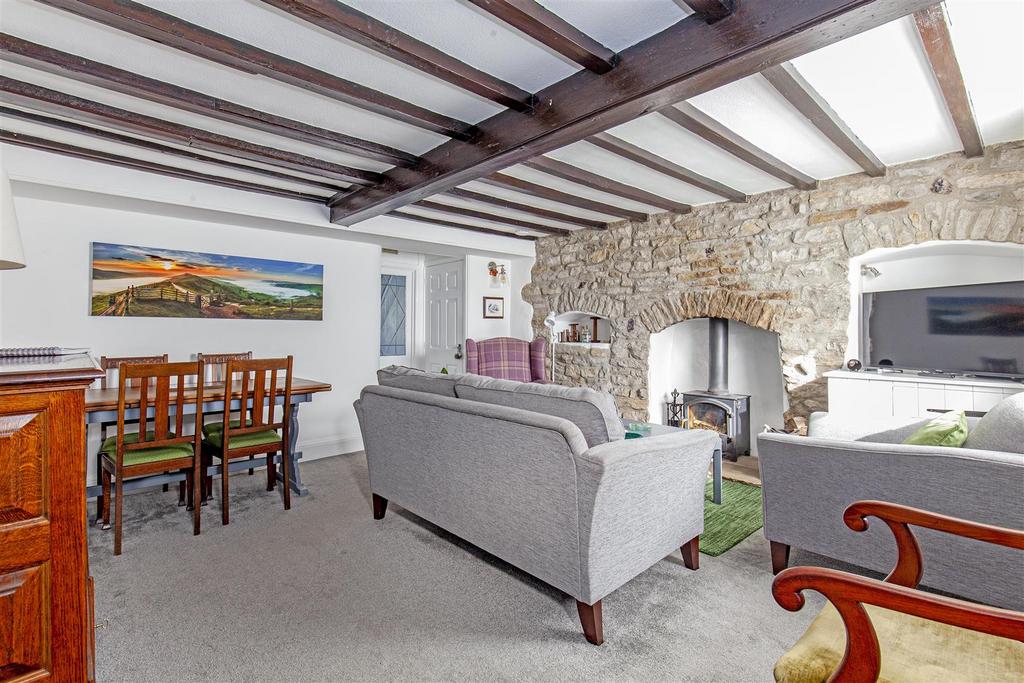 Reception Room-1.jpg
