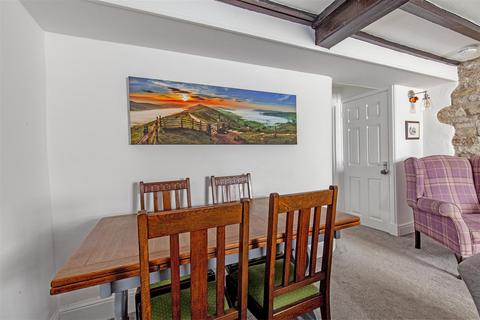 3 Edale Road, Hope, Hope Valley, S33 6ZF