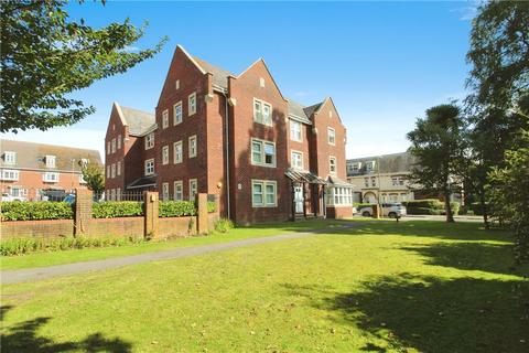 2 bedroom apartment for sale, Oysell Gardens, Fareham, Hampshire