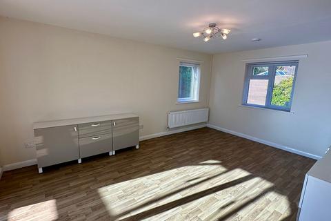 8 Llanwye Close, Hereford, HR1 1XX