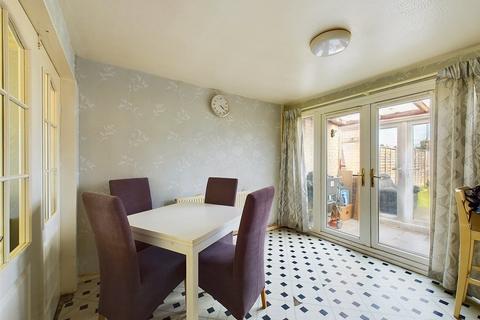 41 Coral Close, Tuffley, Gloucester, GL4 0RG