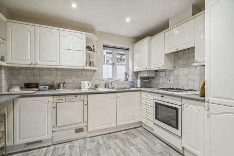 2 bedroom apartment for sale, Skillen Lodge, Uxbridge Road, Pinner HA5