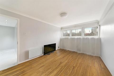 2 bedroom flat for sale, Butchers Road, London