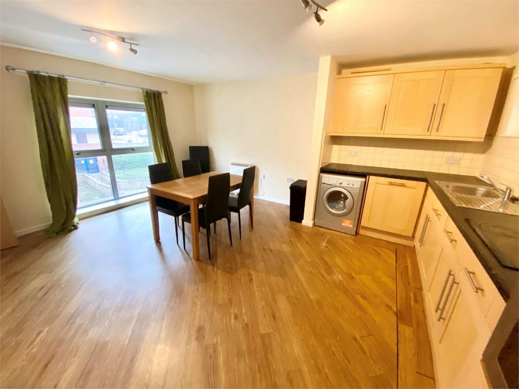 River View, Low Street, Sunderland, SR1 3 bed terraced house to rent
