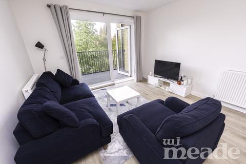 1 bedroom flat for sale, Merriam Close, Highams Park, E4