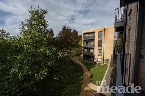 1 bedroom flat for sale, Merriam Close, Highams Park, E4