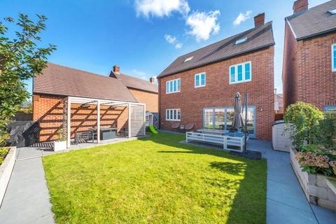 5 Cooper Close, Upper Heyford, Bicester, OX25 5AZ