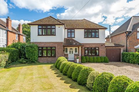 4 bedroom detached house for sale, Kingsway, Chandler's Ford, Eastleigh, Hampshire, SO53