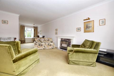 3 bedroom detached house for sale, Parkways Avenue, Oulton, Leeds, West Yorkshire