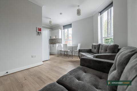 1 bedroom flat to rent, The Vale, Acton , London