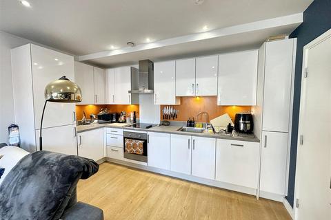 2 bedroom apartment for sale, Shackleton Way, London