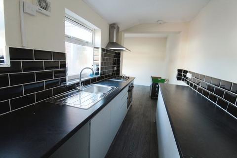 2 bedroom end of terrace house to rent, Morven Terrace, Ashington, NE63