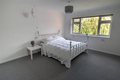 2 bedroom apartment for sale, Warwick Court, 35 Wake Green Road, Moseley, Birmingham, B13