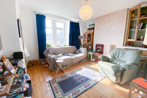 3 bedroom terraced house for sale, Derwent Road, Holmfirth HD9