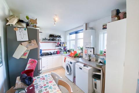 3 bedroom terraced house for sale, Derwent Road, Holmfirth HD9