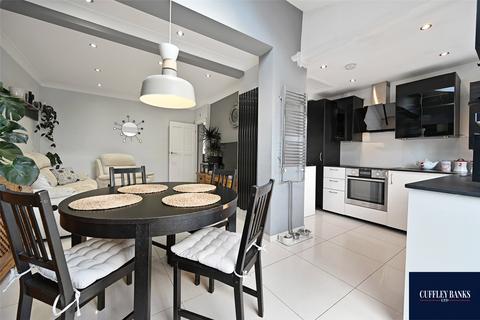 29 Rydal Crescent, Perivale, Greenford, UB6 8EA