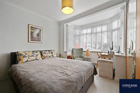 29 Rydal Crescent, Perivale, Greenford, UB6 8EA