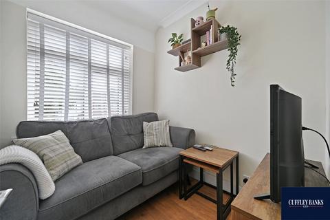 29 Rydal Crescent, Perivale, Greenford, UB6 8EA