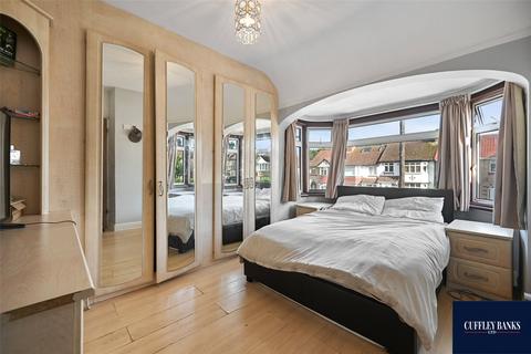 68 Rydal Crescent, Perivale, Greenford, UB6 8EG