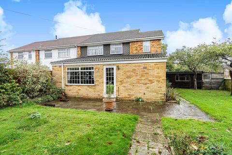 4 bedroom semi-detached house to rent, Jordans Close, Stanwell, Staines-upon-Thames, TW19