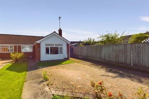 3 bedroom semi-detached bungalow for sale, Kaybourne Crescent, Churchdown, Gloucester