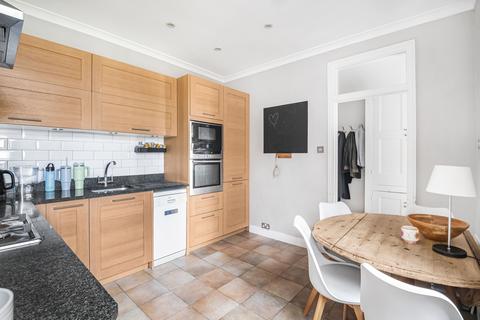 4 bedroom apartment for sale, Cavendish Gardens, Trouville Road, London, SW4