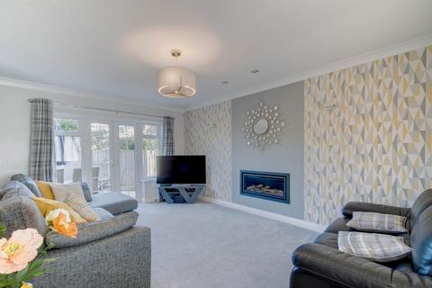 4 bedroom detached house for sale, Naseby Road, West Midlands B91