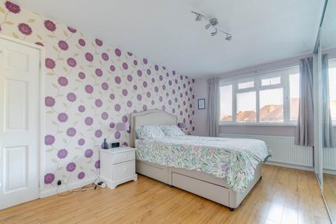 65 Naseby Road, Solihull, B91 2DR