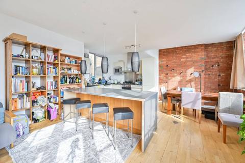 2 bedroom flat for sale, Archie Street, London Bridge, London, SE1