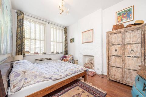 Kings Gardens, West Hampstead, London, NW6