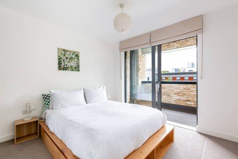 1 bedroom flat for sale, Guest House, London E3