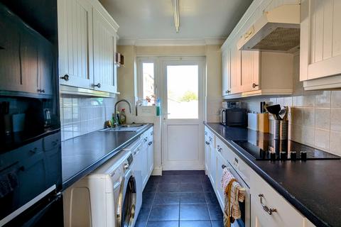 13 Blake Drive, Braintree, CM7 9UE
